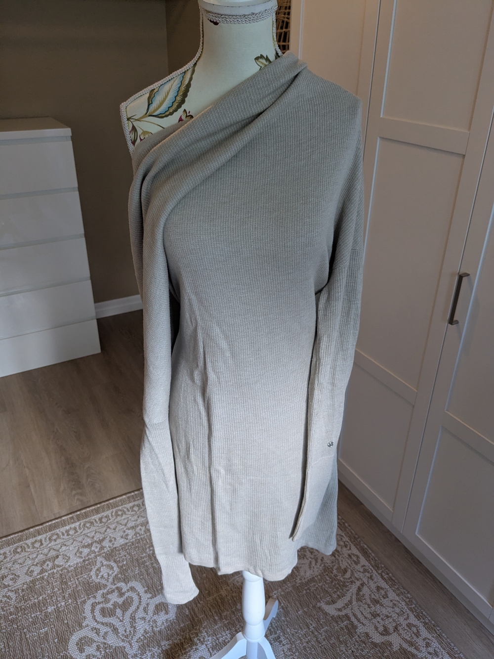 lululemon athletica Beige Off-Shoulder Ribbed Sweater